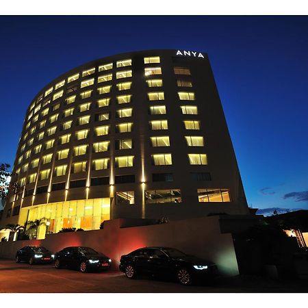 The Anya Hotel-Golf Course Road Gurgáon Kültér fotó