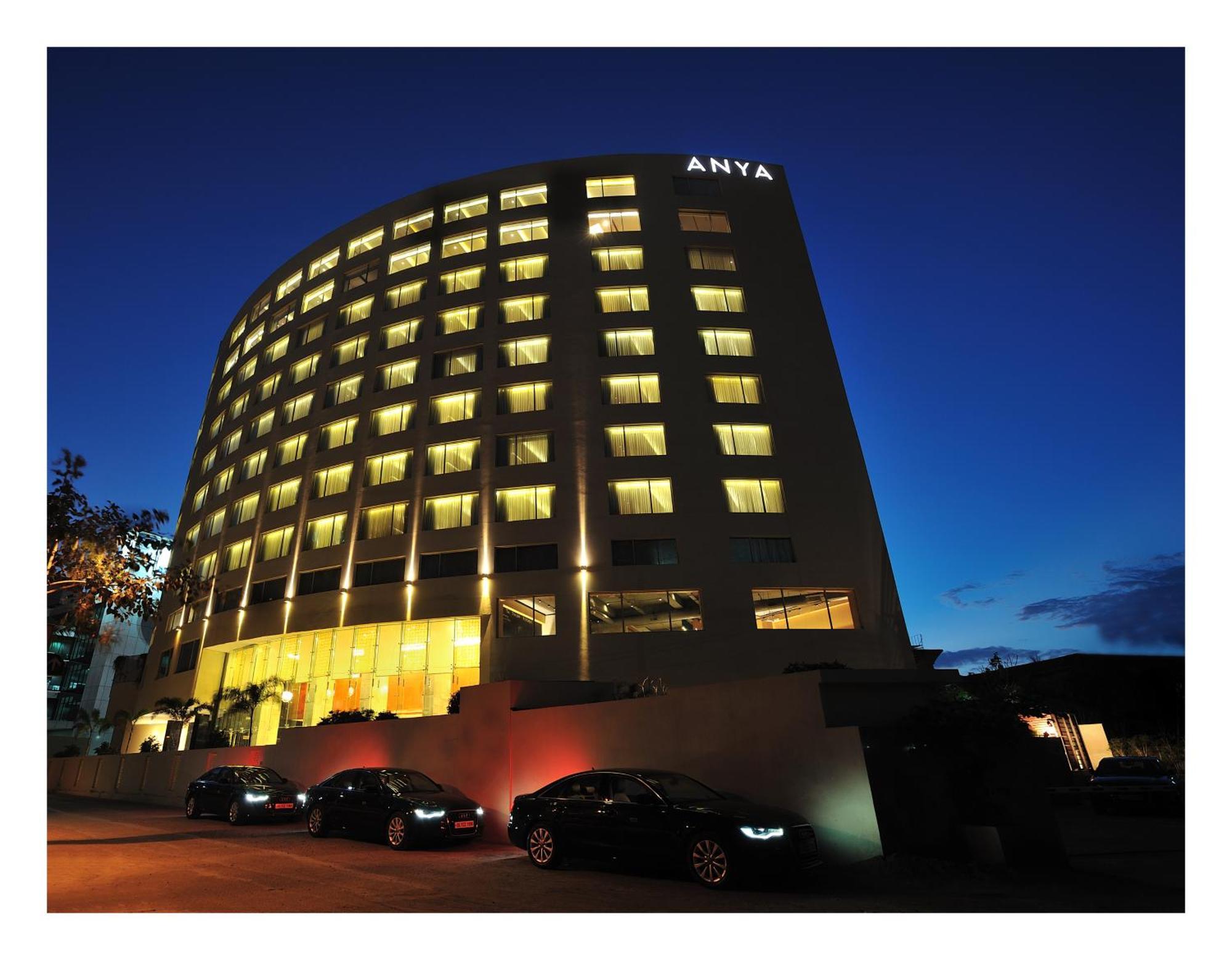 The Anya Hotel-Golf Course Road Gurgáon Kültér fotó