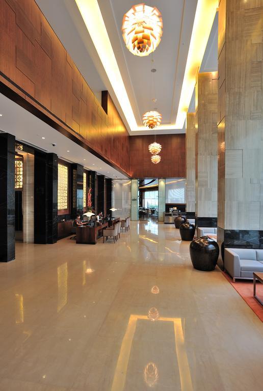 The Anya Hotel-Golf Course Road Gurgáon Kültér fotó